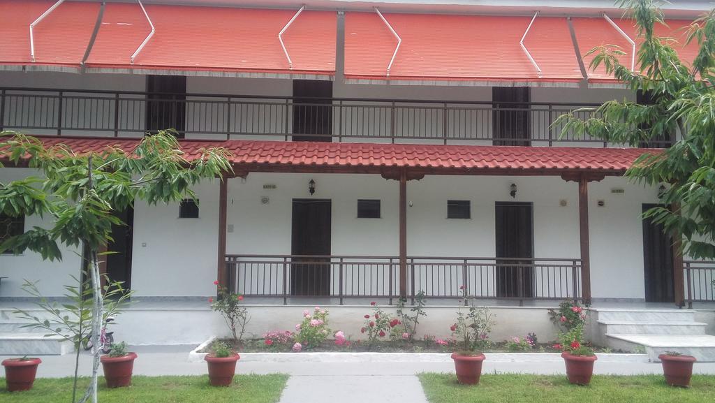 Georgoulas Apartments Paralía Skotínis Dış mekan fotoğraf